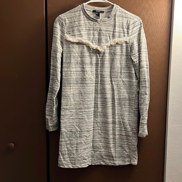 Light long sweater - Picture 1 of 6